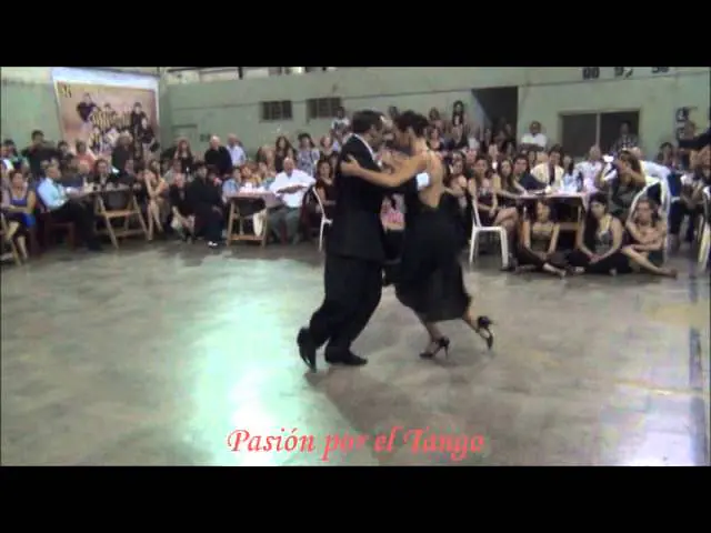 Video thumbnail for JESICA ARFENONI y MAXIMILIANO CRISTIANI bailando el vals CIELO DE ESTRELLAS en la MILONGA DEL MORAN