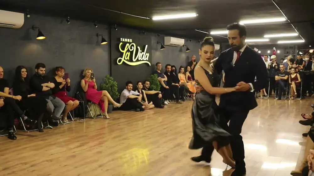 Video thumbnail for Akın Gökkaya & Dilan Yılmaz 2/4 Los Reyes Del Tango - El Huracan Tango La Vida Golden Nights