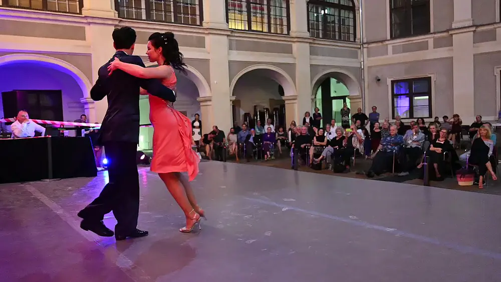 Video thumbnail for Maria Casán & Pablo Ávila: Tango Vals @ Lesliehof Graz