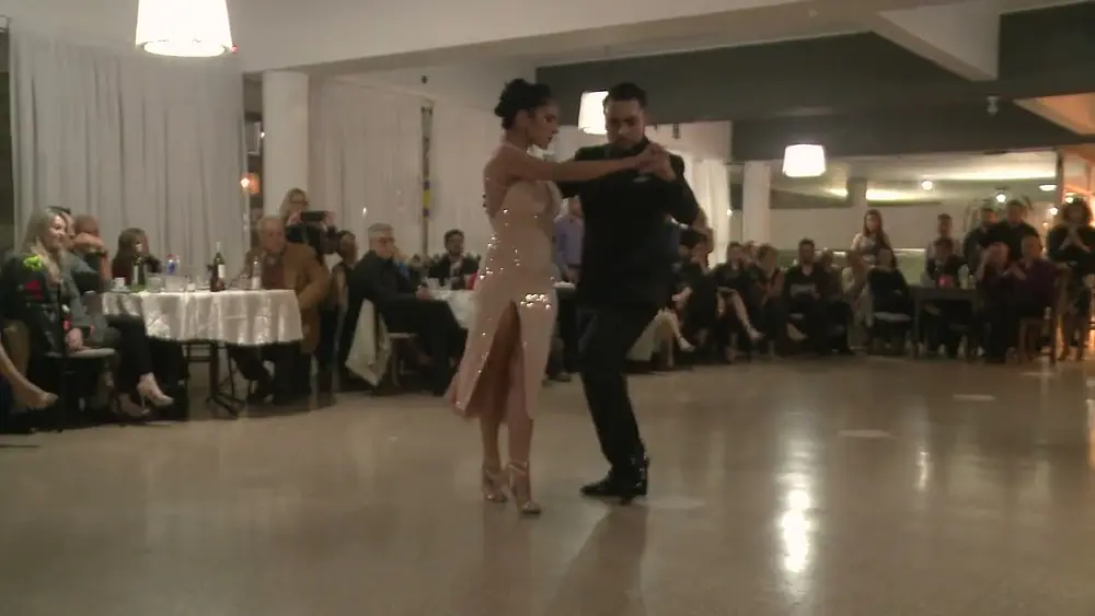 Video thumbnail for Clarisa Aragón y Jonathan Saavedra - Quien lo habría de pensar 2/4