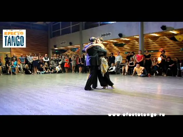 Video thumbnail for Marcelo Varela and Analia Vega dance on the milong