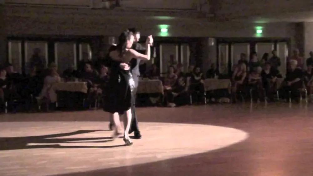 Video thumbnail for Maria Belen y Diego Riemer - En Esta Tarde Gris - 8 Renverse Lille 19-01-2013