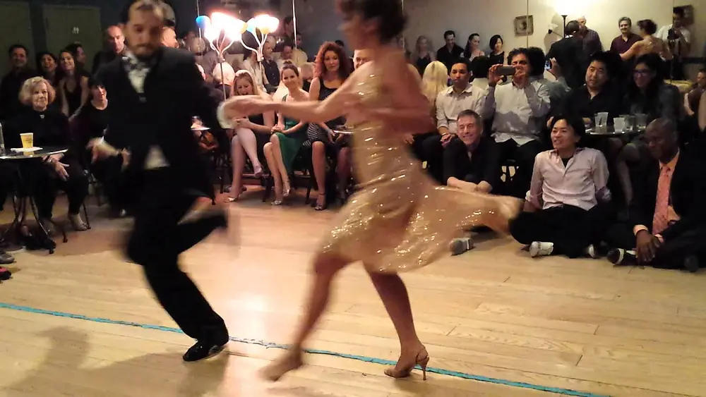 Video thumbnail for Argentine Tango dancers Gaby Mataloni & Guillermo Cerneaz dance swing - Blue Suede Shoes