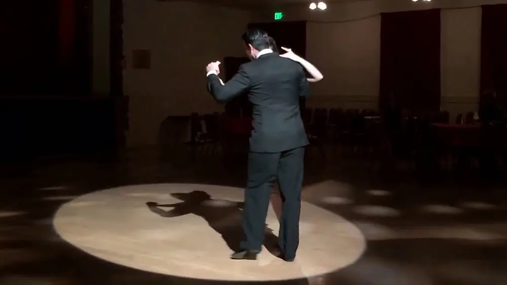 Video thumbnail for Marcos Pereira And Florencia Borgnia perform at the Russian Center 2/2