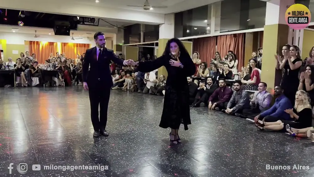 Video thumbnail for Marcela Durán y Dante Sanchez  - Milonga Gente Amiga -  2022 (2 de 3)