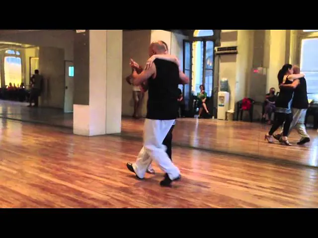 Video thumbnail for Jorge Firpo Milonga Class at Escuela Argentina de Tango, "EAT", Buenos Aires, Argentina