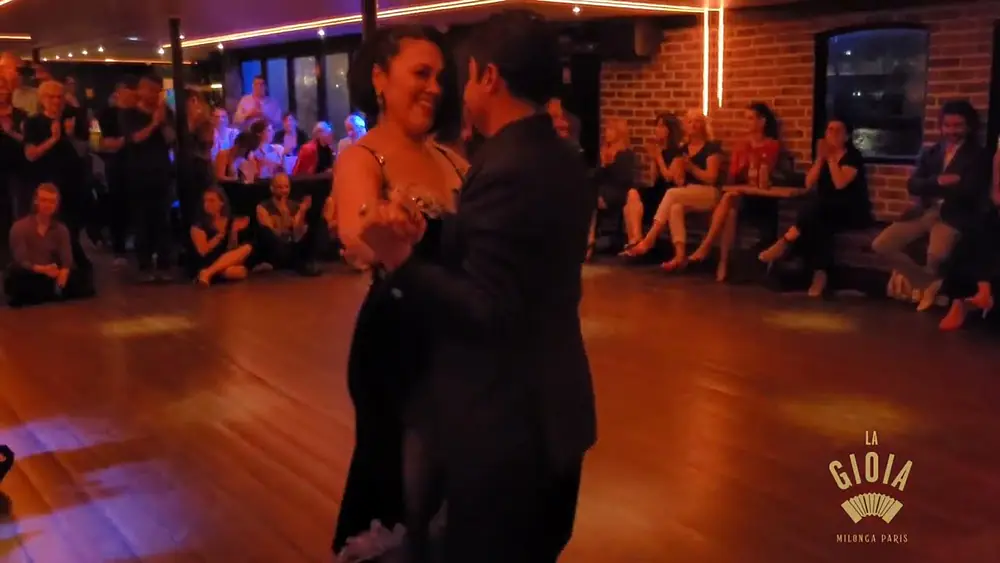 Video thumbnail for Oscar Beltran & Vicky Laverde (4/4)