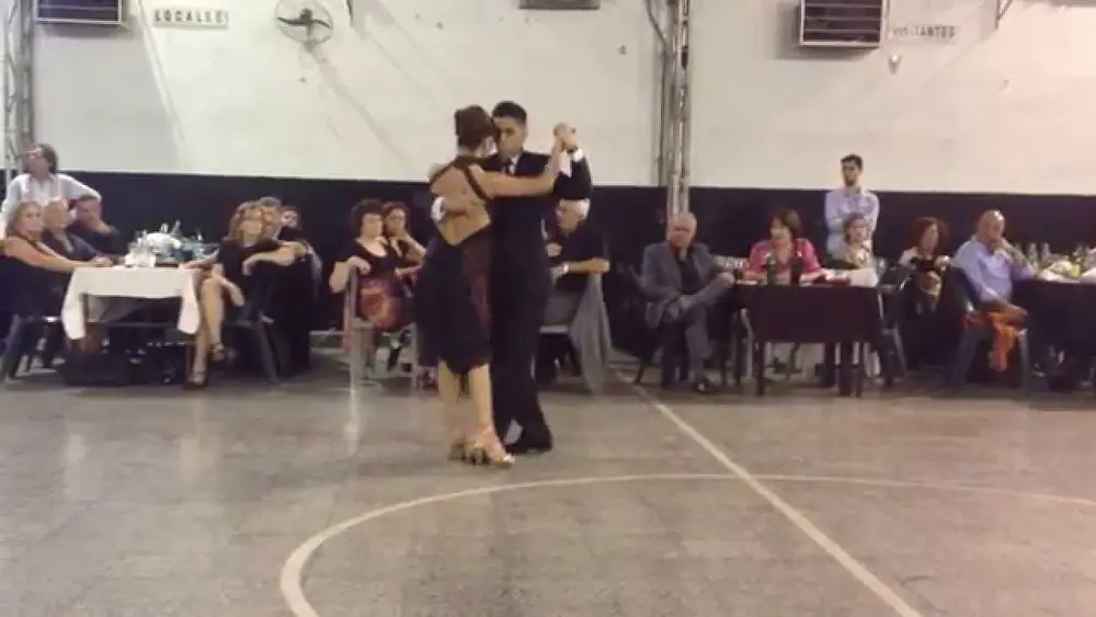 Video thumbnail for Silvana Anfossi & Krishna Olmedo en Milonga Malena Sunderland Club 1/4