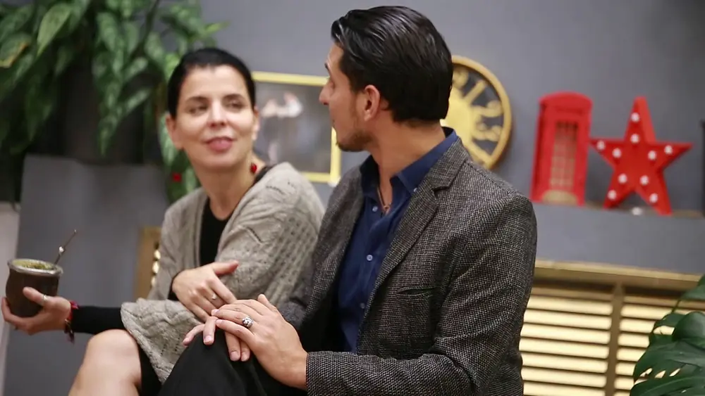 Video thumbnail for Jonatan BAEZ & Julia GORIN // Interview