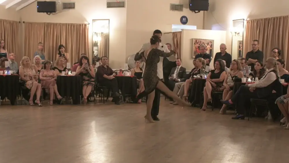Video thumbnail for Miriam Larici and Leonardo Barrionuevo at Milonga Corazón 2/3
