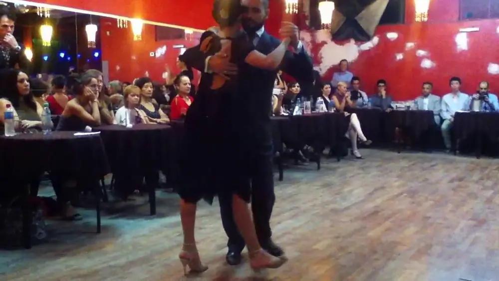 Video thumbnail for Bailaron Moira Castellano & Javier Rodríguez, en la Milonga de los domingos. Part.1 - 17/04/16