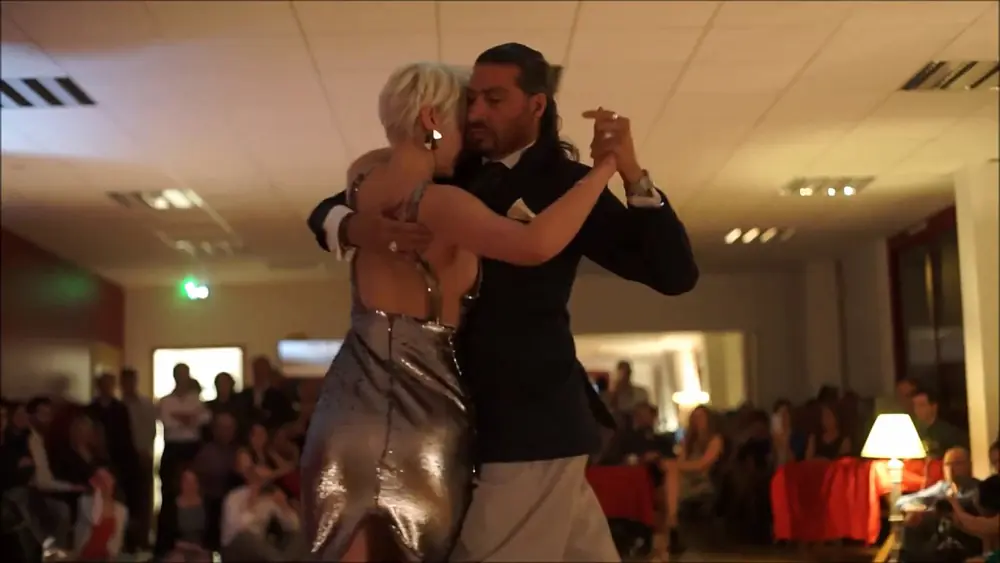 Video thumbnail for Aurore Chadoin & Enzo Hoces - Démo 4 fév 2017 à Dijon chez Tango d'Or - 1/4