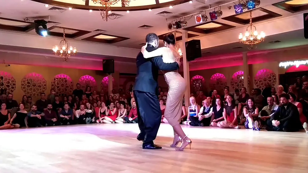 Video thumbnail for İstanbul Express Tango Festival 2017 Sercan Yiğit & Zeynep Aktar 4/5