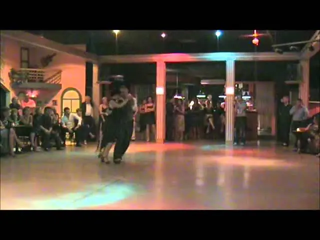Video thumbnail for Mauro Rossi e Angela Quaquarella - Milonga al Contatto Club di Spinea - 26 maggio 2012