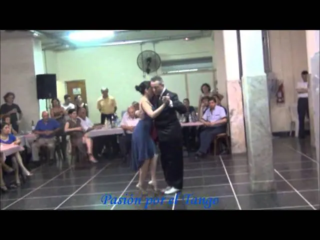 Video thumbnail for NADIA IBAÑEZ y FERNANDO GORDILLO Bailando el Tango BAHIA BLANCA en FLOREAL MILONGA