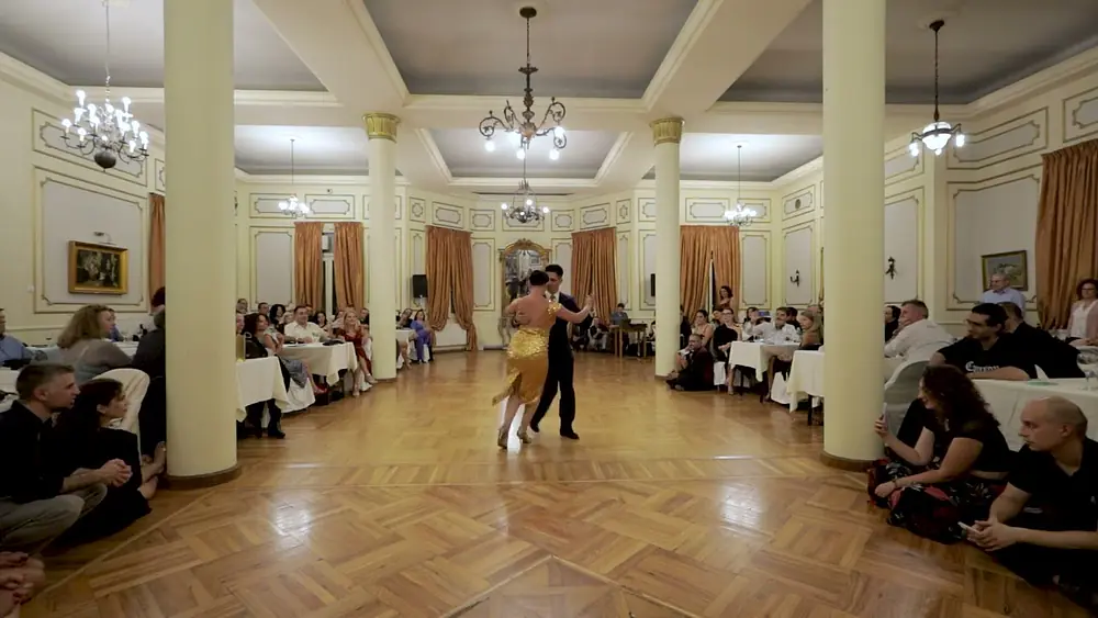 Video thumbnail for Alexa Yepes & Edwin Espinoza l El Aeroplano  Juan D' Arienzo l Puerto del Tango l 3~5