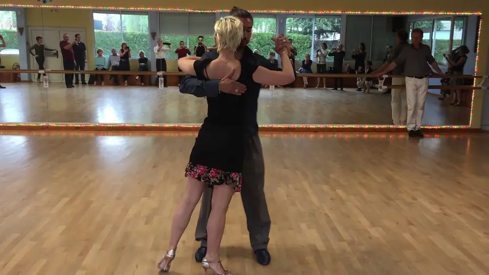 Video thumbnail for Récapitulatif du cours de valse   Aurore Chadoin & Enzo Hoces   Dijon   1 avril 2017