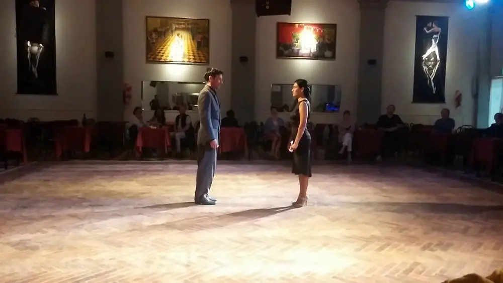 Video thumbnail for Corina & Pablo Alvarez en Salon Canning