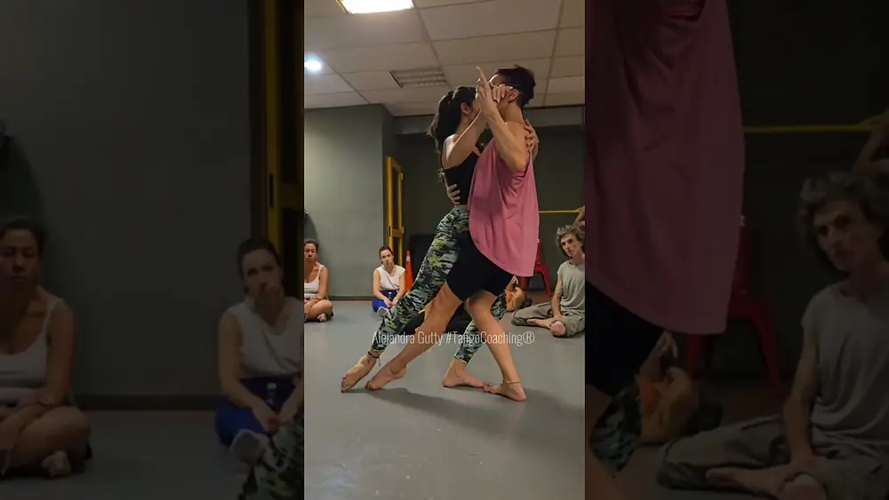 Video thumbnail for #MegaPiernas ı Alejandra Gutty #TangoCoaching®