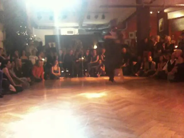 Video thumbnail for Ezequiel Pauldi y Geraldin Rojas 1/4