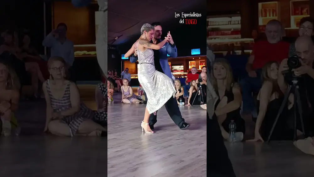 Video thumbnail for Soledad Larretapia y Eloy Octavio Souto_@_Napul'è Tango Festival 2024_4/4