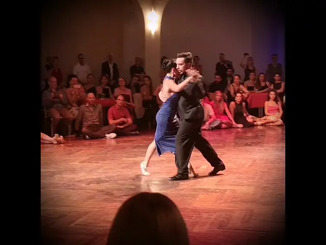 Video thumbnail for Clarisa ARAGÓN Jonathan SAAVEDRA - Tic-Tac-Tango-Time Festival - Silueta Porteña/Juan D'Arienzo
