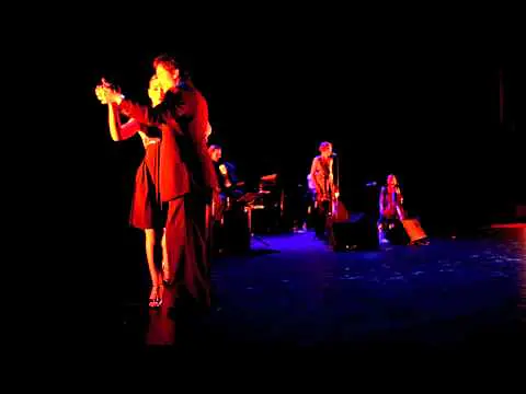 Video thumbnail for Delphine Blanco & Matthias Morin - Orchestre Chica Milonga - Quedemonos Aqui