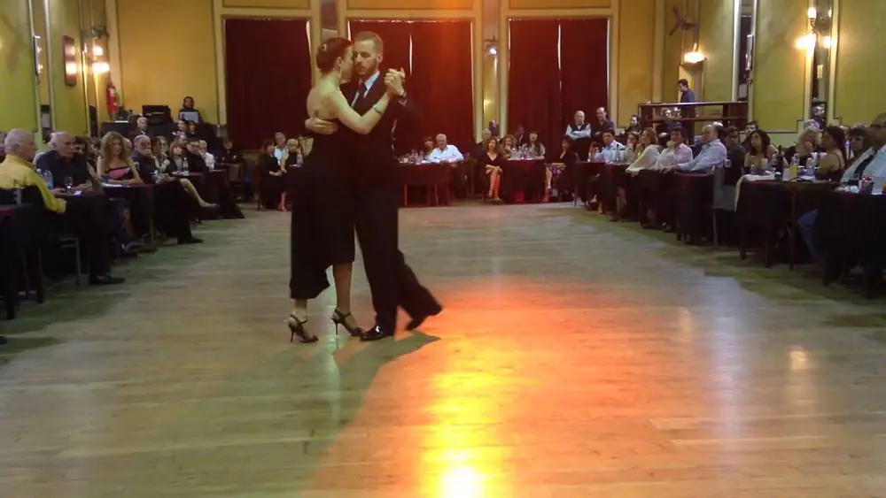 Video thumbnail for Liz & Yannick Vanhove - Yira Yira Milonga- 2/3