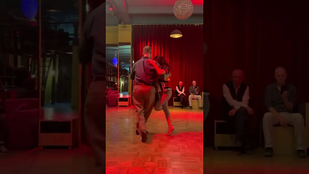 Video thumbnail for Milonga Silvana Anfossi Rafael Busch Class Demo