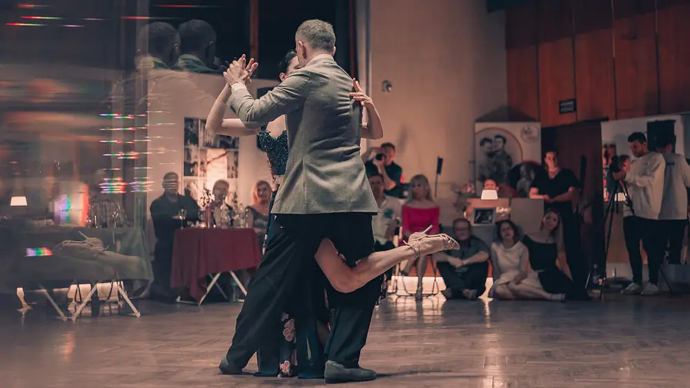 Video thumbnail for Joanna Jabłońska & Piotr Bochiński - 'Parque Patricios' Francisco Lomuto  | May Tango Festival 2023