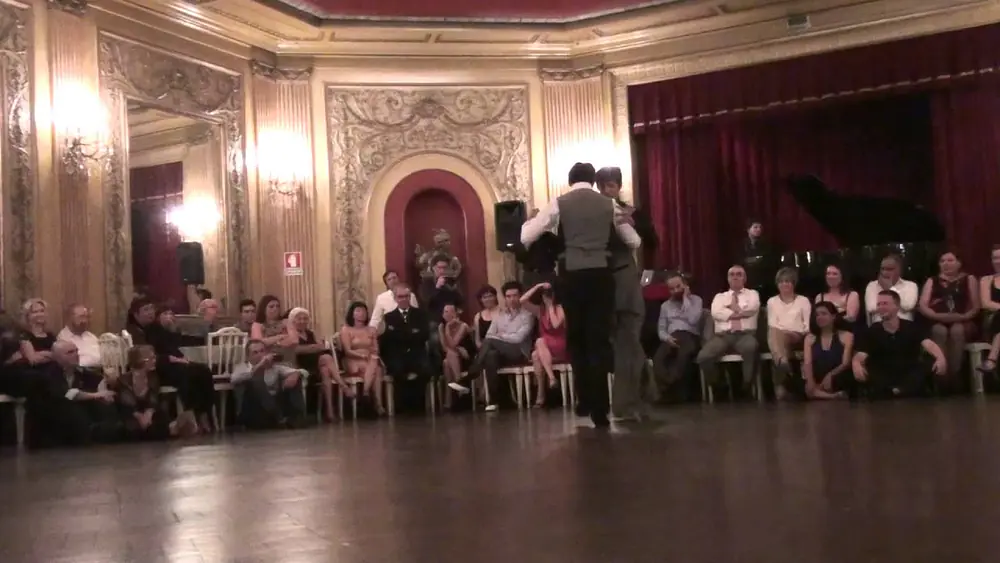 Video thumbnail for Vito Muñoz y Claudio Cardona - "Maipo"