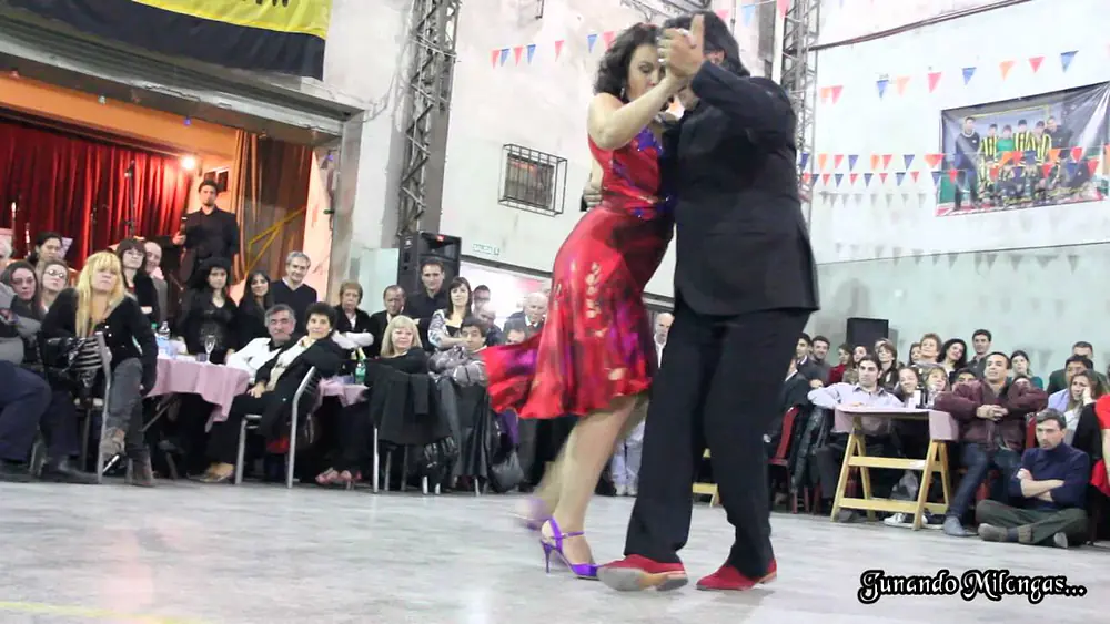 Video thumbnail for JULIO BALMACEDA Y CORINA DE LA ROSA en la Milonga del Moran (Milonga) "No hay tierra como la mía"