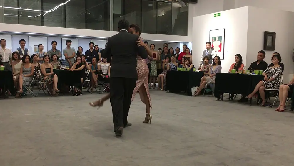 Video thumbnail for Andres Laza Moreno y Luciana Arregui, Grand Milonga in Beijing (3/4), 12 Aug 2018