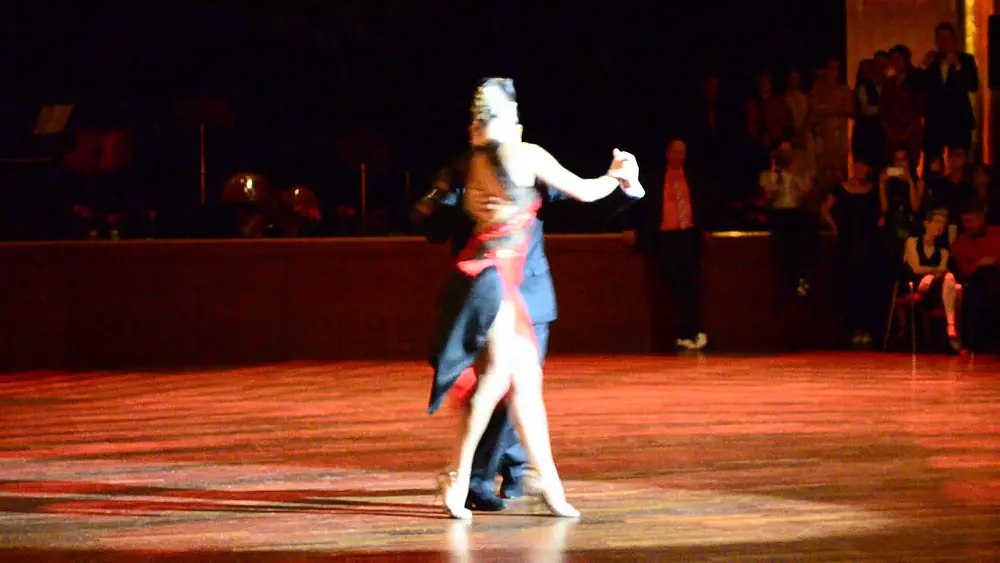 Video thumbnail for Leonel Mendieta & Natalia Hassan  2/4 - Int. Tango Festival Baden-Baden 2015