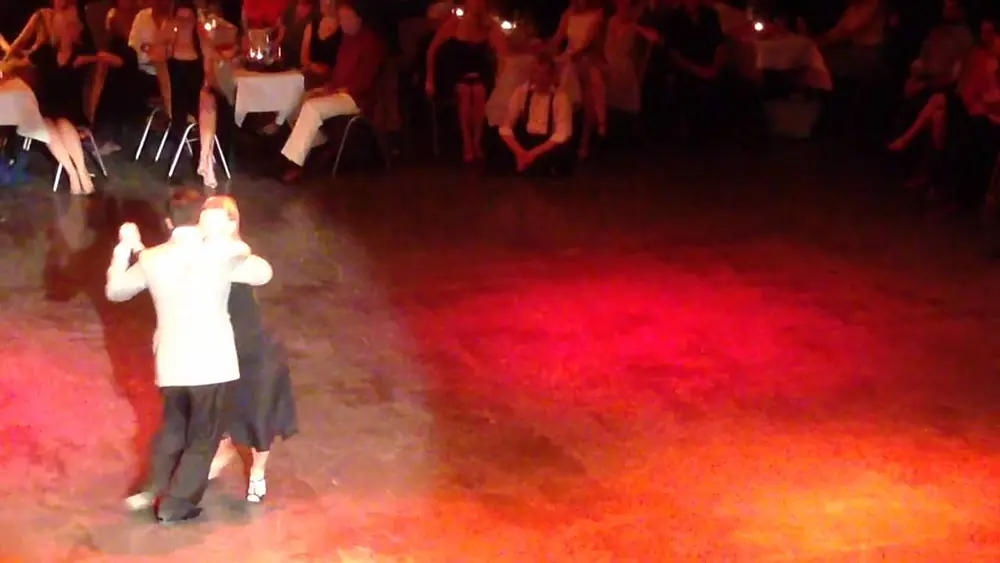 Video thumbnail for Sebastian Arce y Mariana Montes 1/4