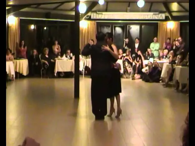 Video thumbnail for Paulina Cazabon e Carlitos Espinoza_tango