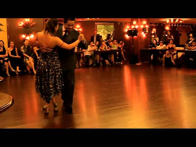 Video thumbnail for Shanghai International Tango Weekend, Grand Milonga, Lily Tang y Gennysam Alcantara 2nd dance