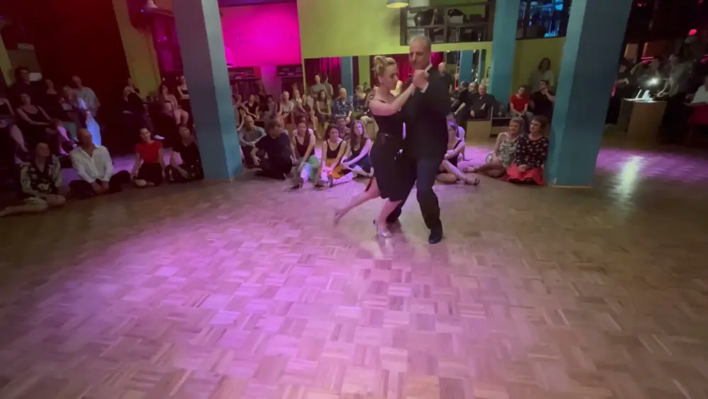 Video thumbnail for Agustina Berenstein & Rafael Busch