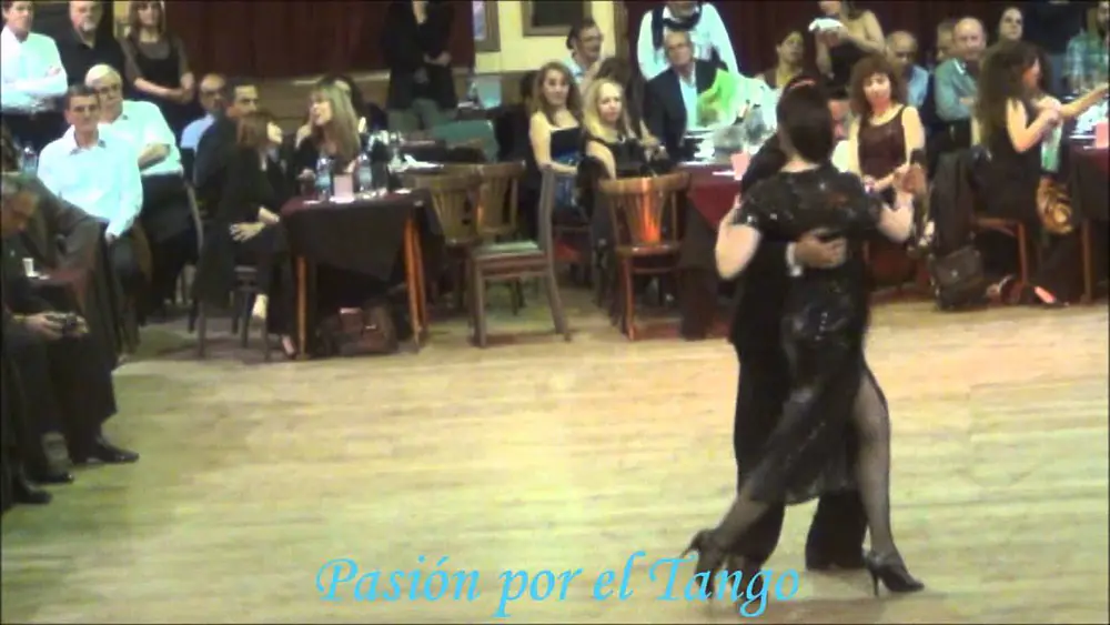 Video thumbnail for GENOVEVA FERNANDEZ y ANDRES "Tanguito" CEJAS Bailando el Tango GUAPEANDO en YIRA YIRA MILONGA
