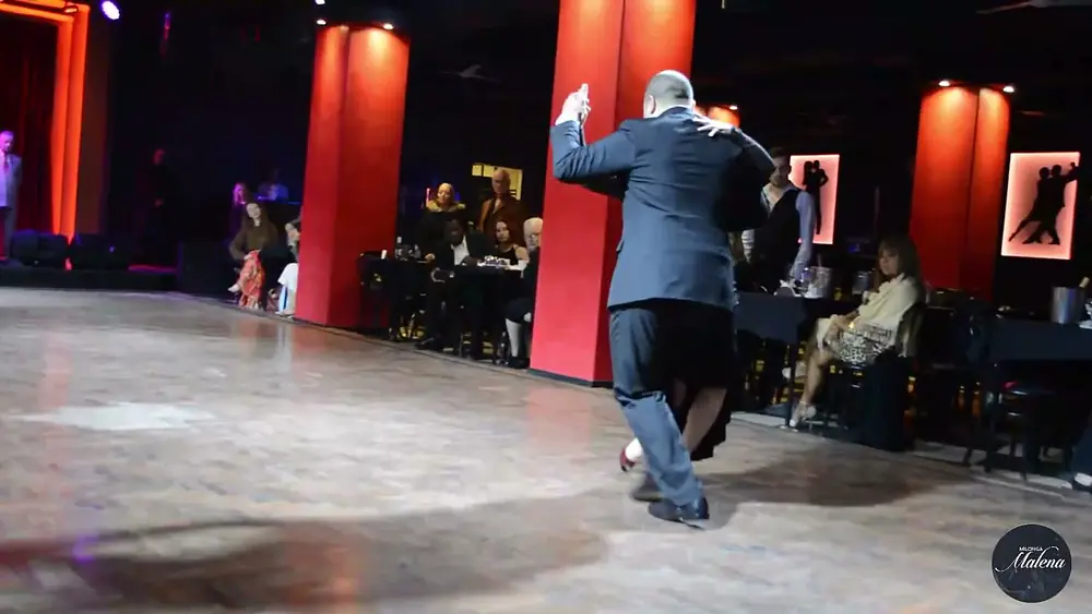 Video thumbnail for Carolina Couto & José Luis Ferraro en Milonga Malena "COMO NINGUNA"!! 1/3