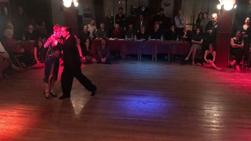 Video thumbnail for Aurora Lubiz y Jonathan Spitel - 2 "Loca"