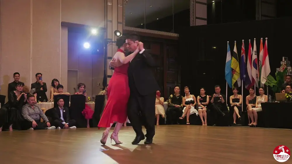 Video thumbnail for TANGO IN BALI 2024 - Agustina Piaggio y Carlitos Espinoza (1)