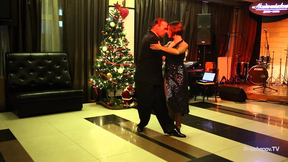 Video thumbnail for Junior Cervila & Guadalupe Garcia, 1,  Концерт в ресторане "Академический" 01.12.2015