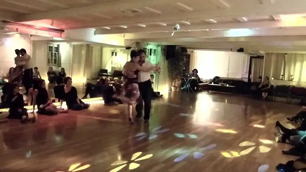 Video thumbnail for Barbara Wainnright et Mario De Camillis, tango2