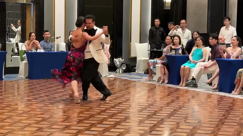 Video thumbnail for Sebastian Arce y Maria Marinova, Suzhou Festival China, Aug 2023, Ultimate Tango En Buenos Aires 3/4