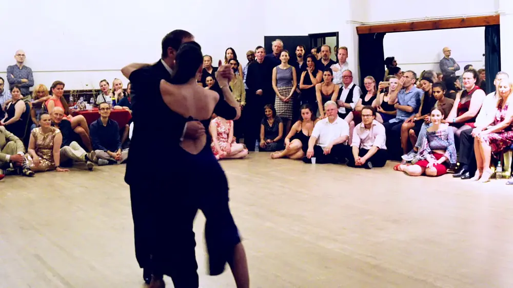 Video thumbnail for Cristina Sosa y Daniel Nacucchio (Al Verla Pasar)