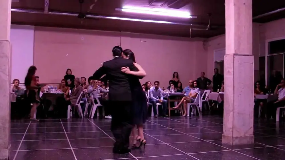 Video thumbnail for Facundo de la Cruz y Paola Sanz - FLOREAL - Tango - ALGARAÑAZ ( R. Tanturi)