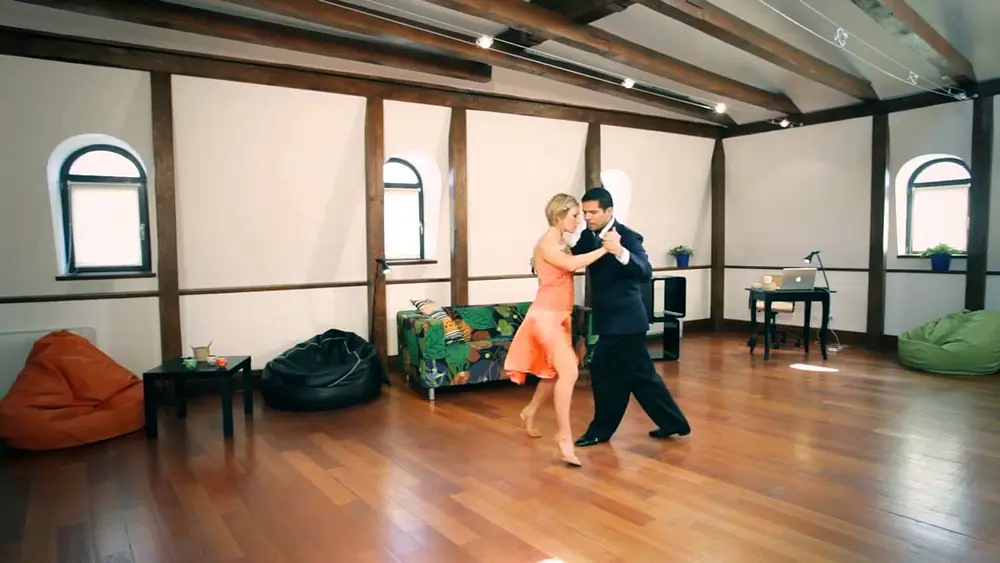 Video thumbnail for Sebastian Arce & Mariana Montes Lesson nr. 90