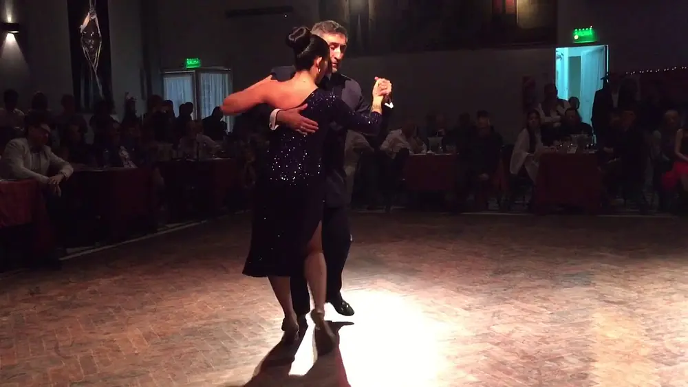 Video thumbnail for José Luis Gonzáles y Paulina Cazabon bailan un Tango "Ya Lo Ves" de Juan d'Arienzo