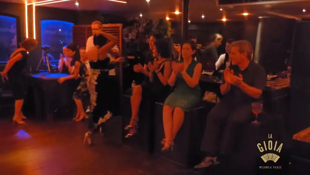 Video thumbnail for Oscar Beltran & Vicky Laverde (3/4)
